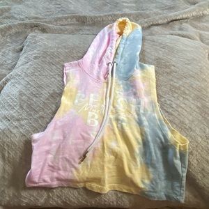 crop top/ hooded tie-dye beach shirt